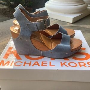 MICHAEL KORS Women's Blue Suede Francesca Wedge Sandals Size 7